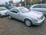 Mercedes-Benz W 208  E 320 erste Hand - Mercedes-Benz E 320: Sportwagen