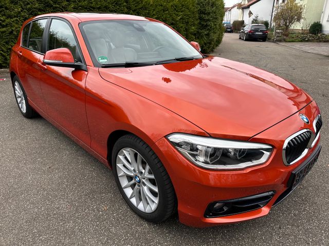 BMW 120 d xDrive Sport Line Aut. NAVI LED LEDER PDC