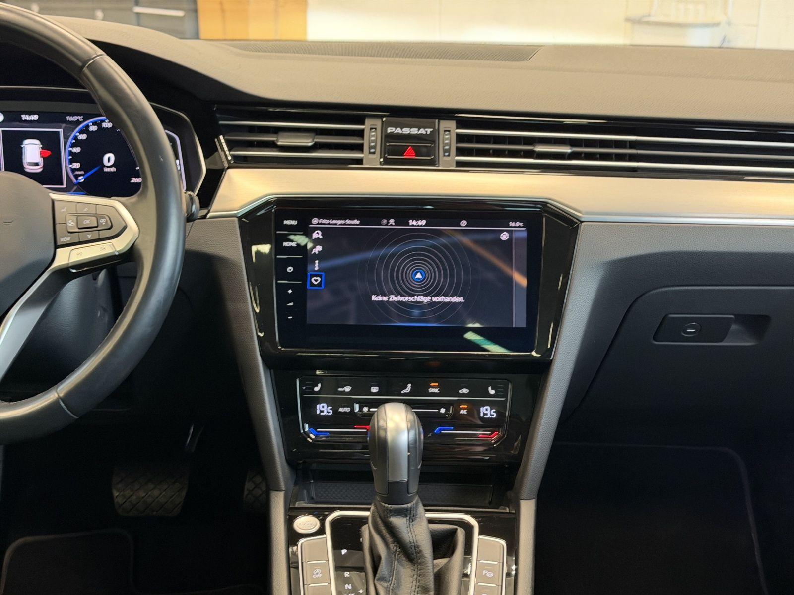Volkswagen Passat 2.0 TDI Elegance R-Line DSG *Navi, миниатюра 7