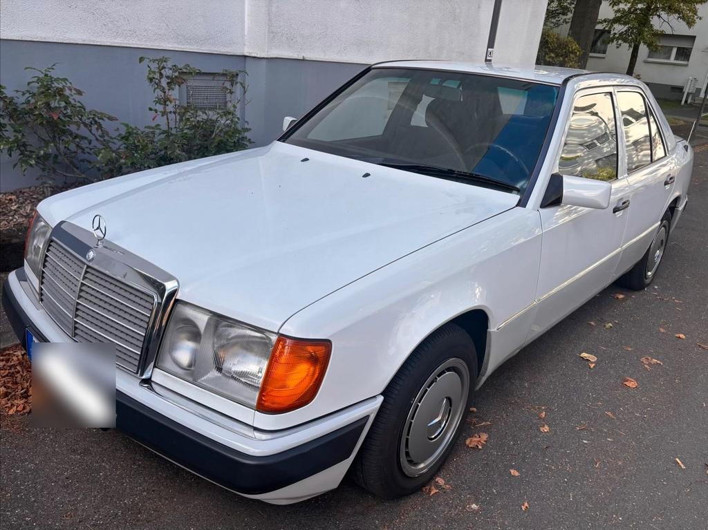 Mercedes-Benz Mercedes 200 Diesel 04/1993 154000km Oldtimer