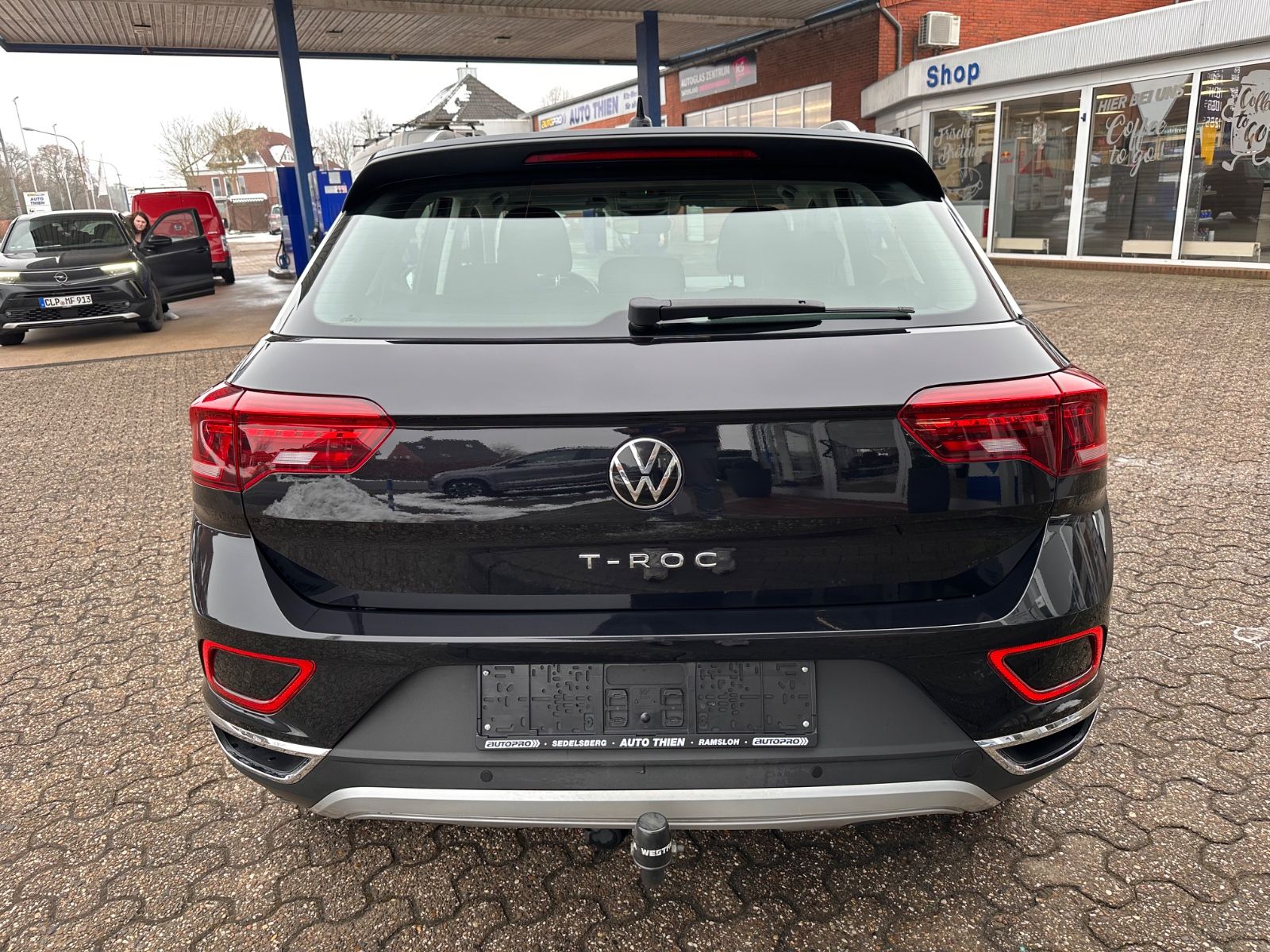 Fahrzeugabbildung Volkswagen T-Roc 1.5 TSI Style DSG AHK/ACC/LED/APP/SHZG/GJR