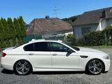 BMW M5 HEAD UP SSD TV TOP ZUSTAND ALPINE WEISS - BMW M5: Weiß
