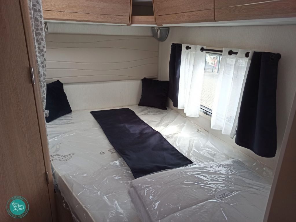 Fahrzeugabbildung Mooveo TEI 60FB, 200W Solar TV & Sat