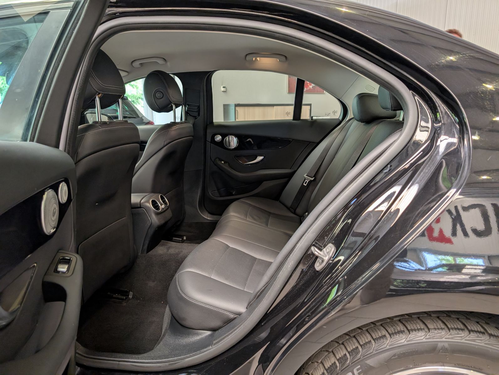 Fahrzeugabbildung Mercedes-Benz C 180 d lim. LED Burmester SHZ Park-Paket Keyles