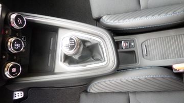 Renault Clio V Esprit Alpine TCe 90 PS mit Winterpaket N