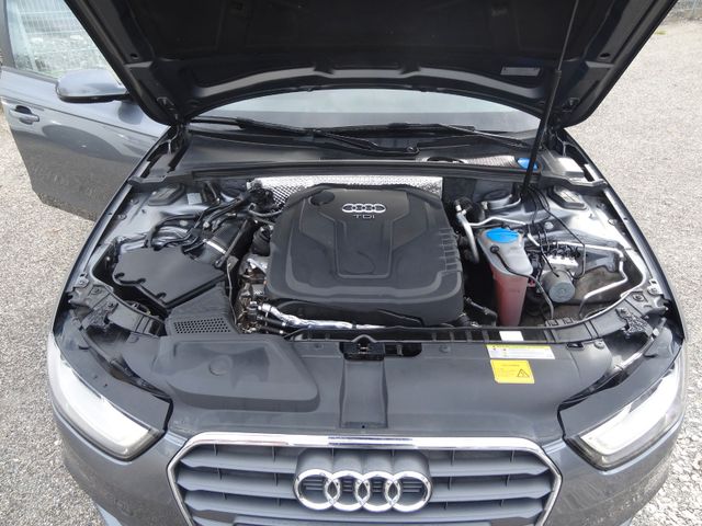 Fahrzeugabbildung Audi A4 2.0 TDI/Attraction/Xenon/AHK/Klima/Euro6/Navi