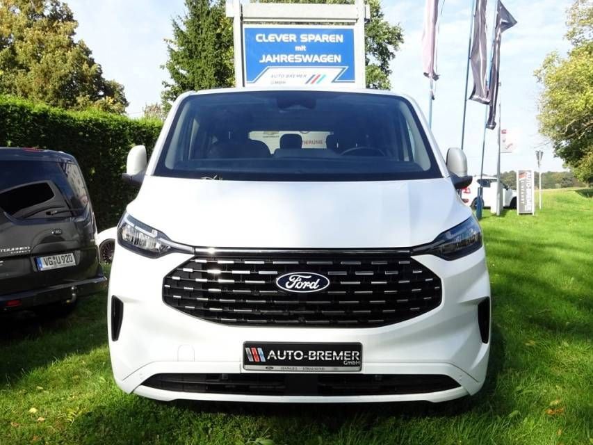 Fahrzeugabbildung Ford Tourneo Custom Bus 2.0 EcoBlue 320 L1 Titanium