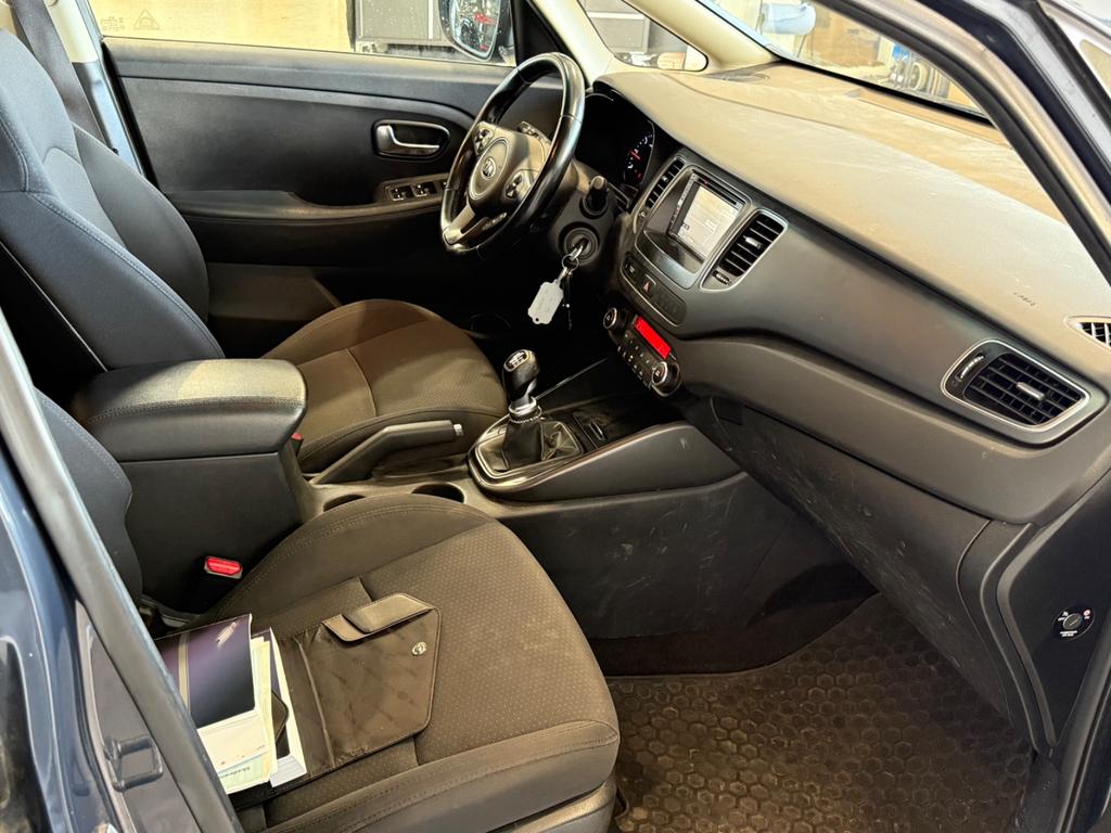 Kia Carens