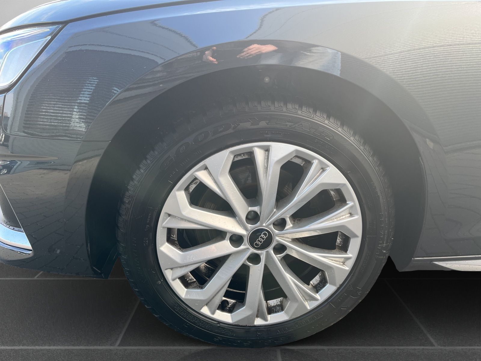 Audi A4 - Bild 9