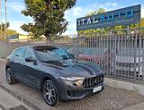 Maserati Levante 3.0 V6 250cv Diesel AWD - graue Maserati Levante