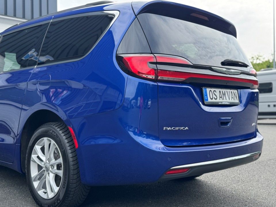 Fahrzeugabbildung Chrysler Pacifica 3.6 LX touring Allrad PDC ACC UFF
