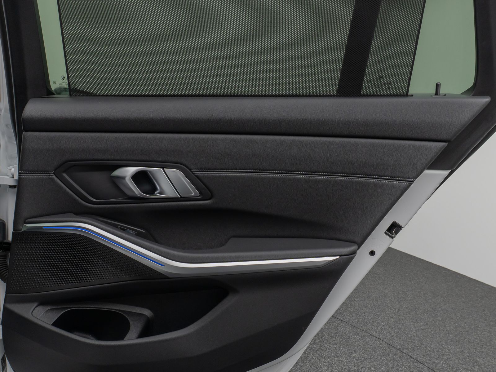 Fahrzeugabbildung BMW 320d xD Sport Line Panorama Laser 360° HUD HiFi