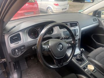Volkswagen Golf - 7