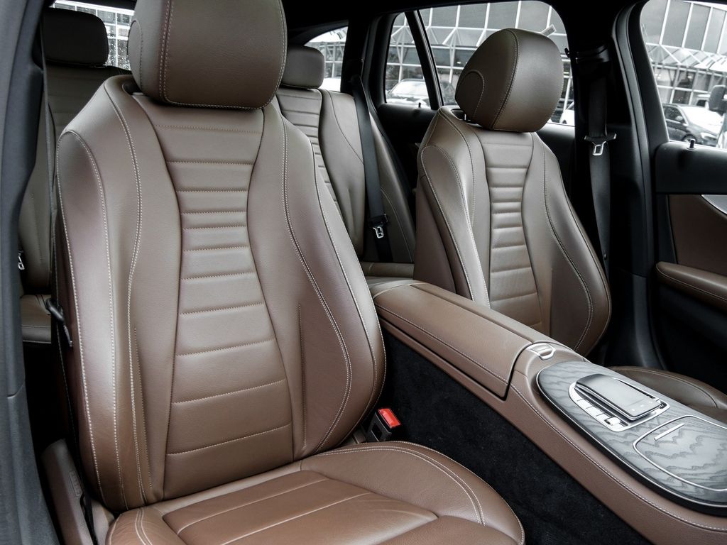 Mercedes-Benz E 300 de T |Avantgarde|DISTR|NAVI|ILS|PANO|BURM