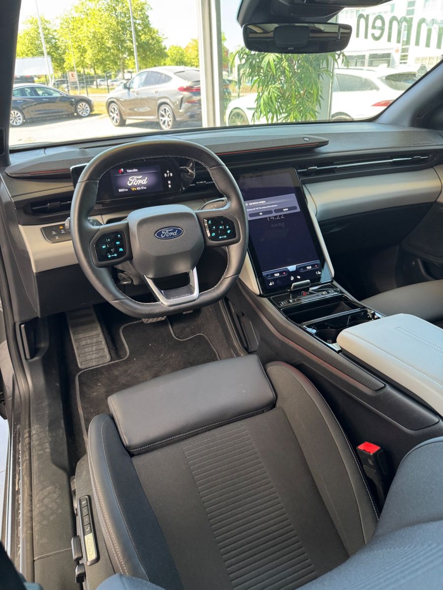 Fahrzeugabbildung Ford Explorer Premium RWD wärmepumpe/heatpump