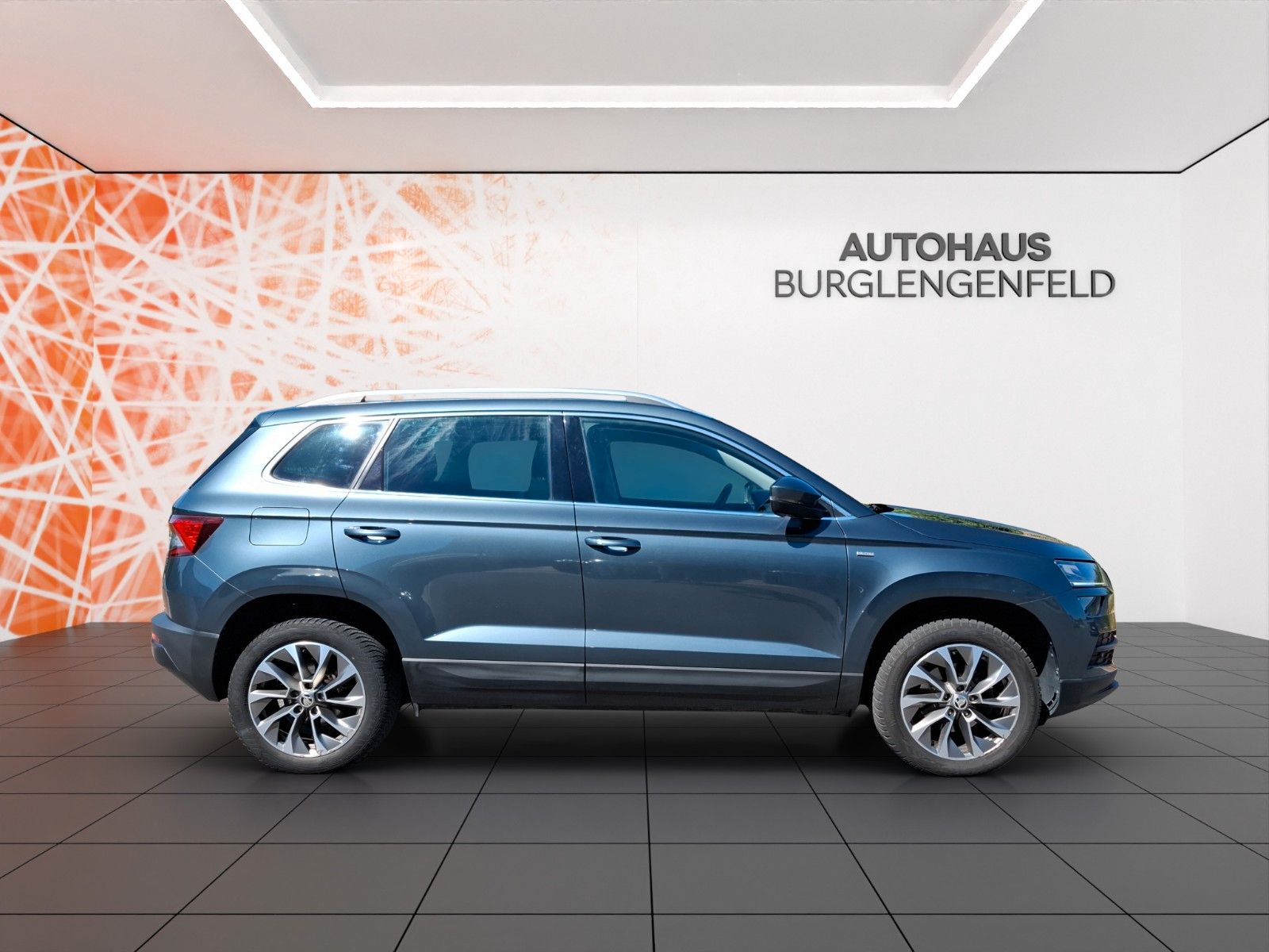 Fahrzeugabbildung SKODA Karoq Clever ! Amundsen ! Kamera !