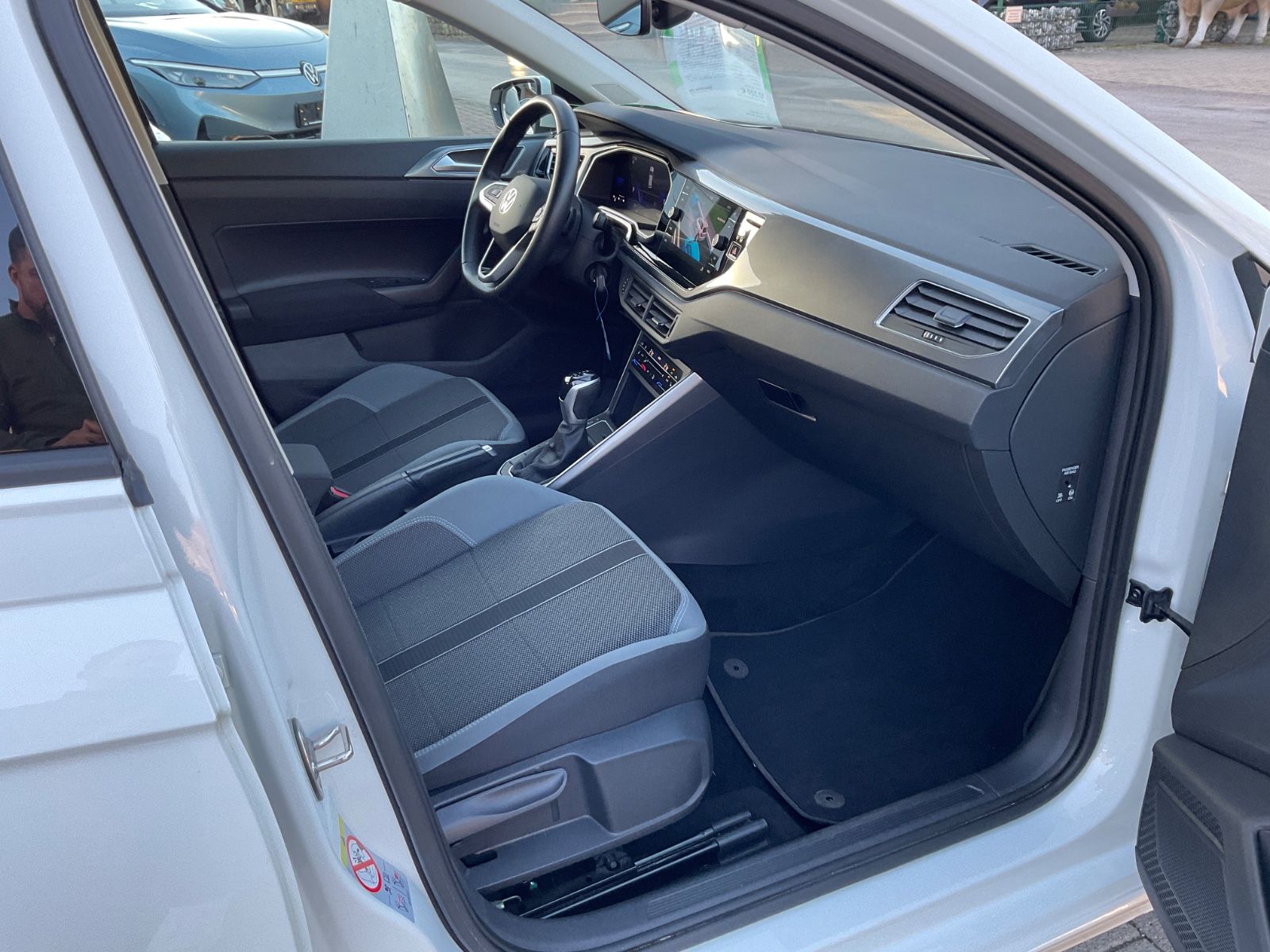 Fahrzeugabbildung Volkswagen Polo 1.0 TSI Style,LED,AHK,Virtual,ACC,Carplay,