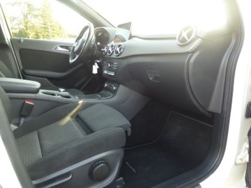 Mercedes-Benz B -Klasse  B 180 7G-DCT S-Tourer Style LEDNavi