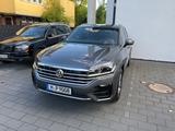Volkswagen Touareg 3.0 V6 TDI 210kW 4MOTION Tiptronic - - VW Touareg Gebrauchtwagen in Hannover