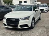 Audi A1 attraction/Mot 1,4 Ltr. - 90 kW/Dynamik-Fahrw - Audi A1 in Köln