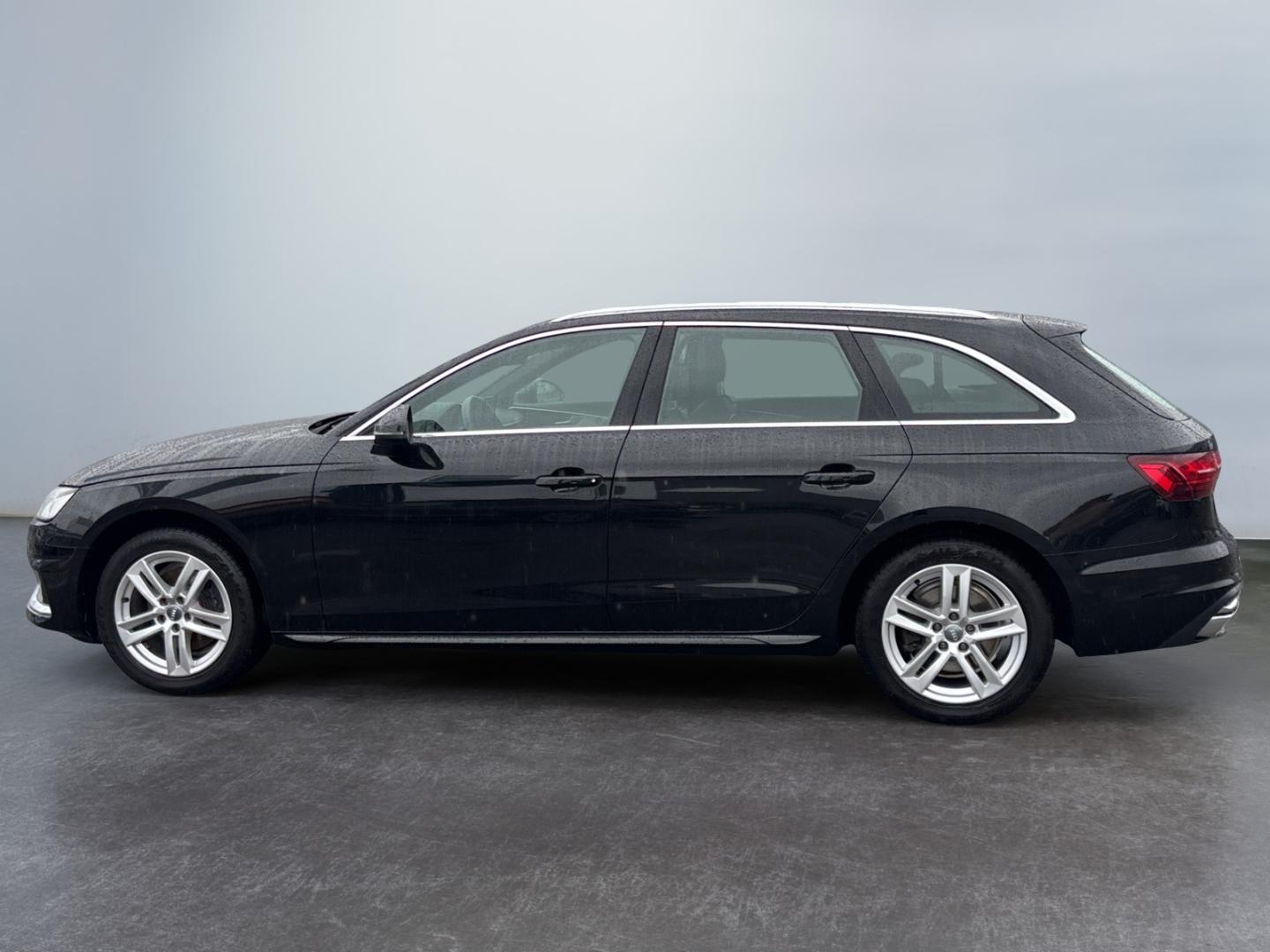 Audi A4 Avant*S tronic*Leder*ACC*Navi*AHK*Kamera*LED