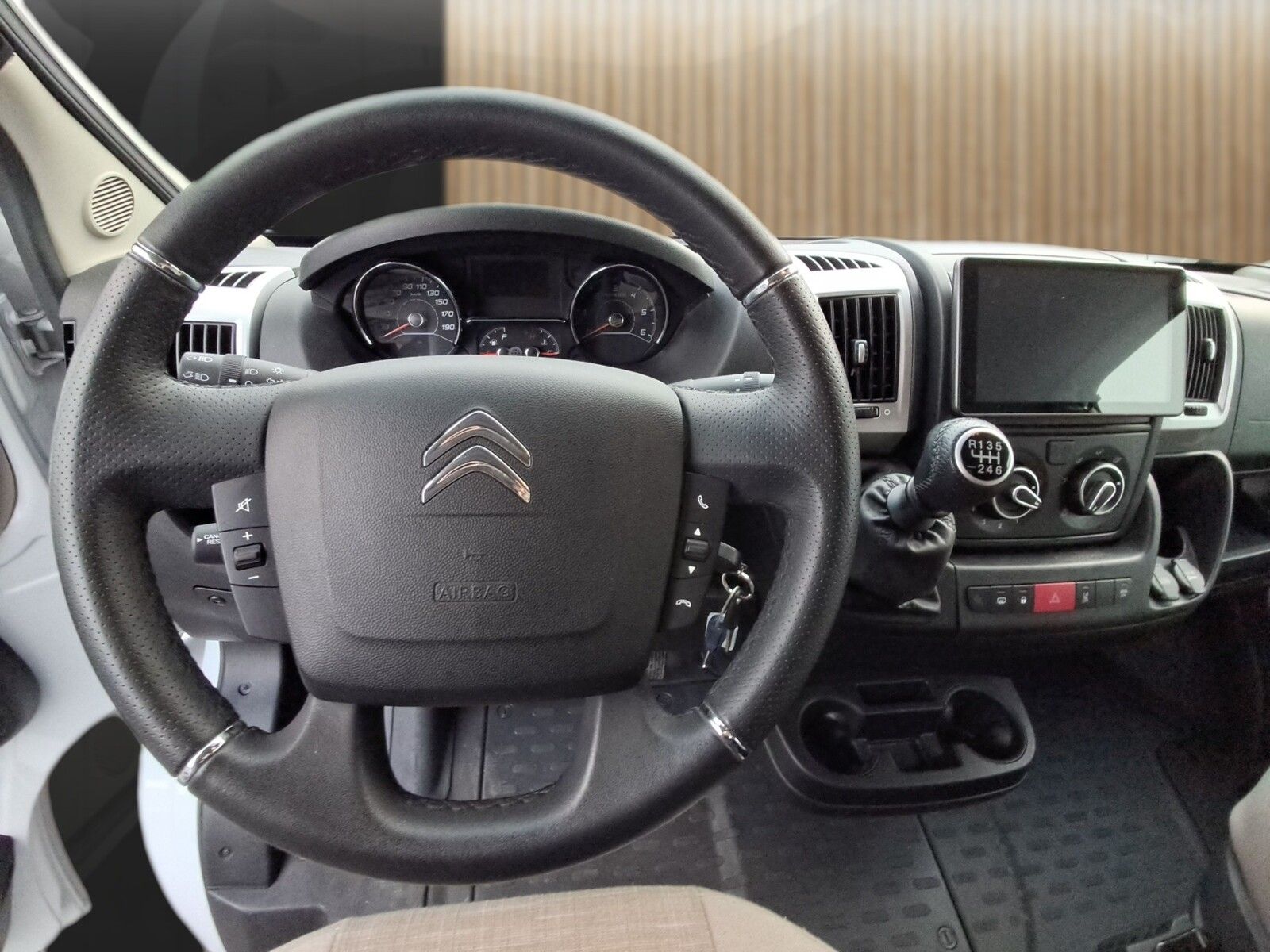 Fahrzeugabbildung Pössl 2Win Vario Citroen 165 PS Mark./AHK/Navi/Solar