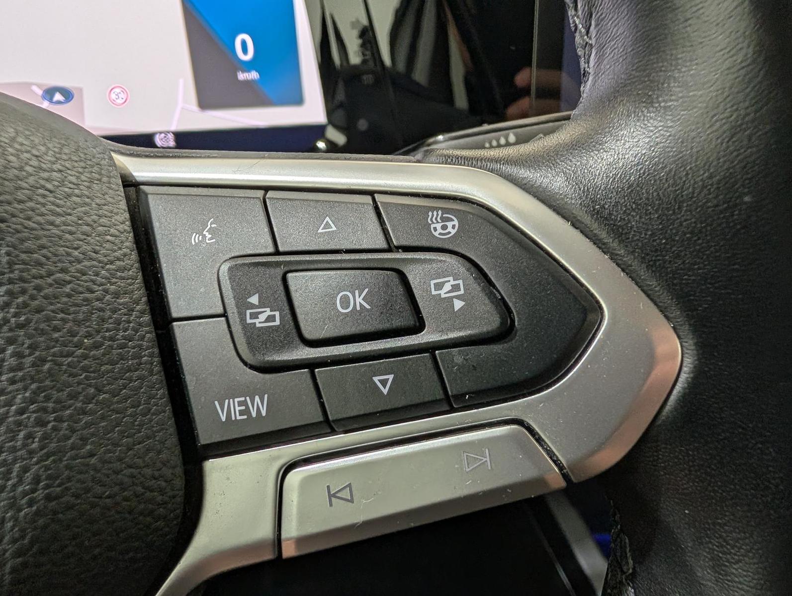 Volkswagen Golf 1.5 TSI Life DCC Fahrwerk AHZV Standhzg., миниатюра 25