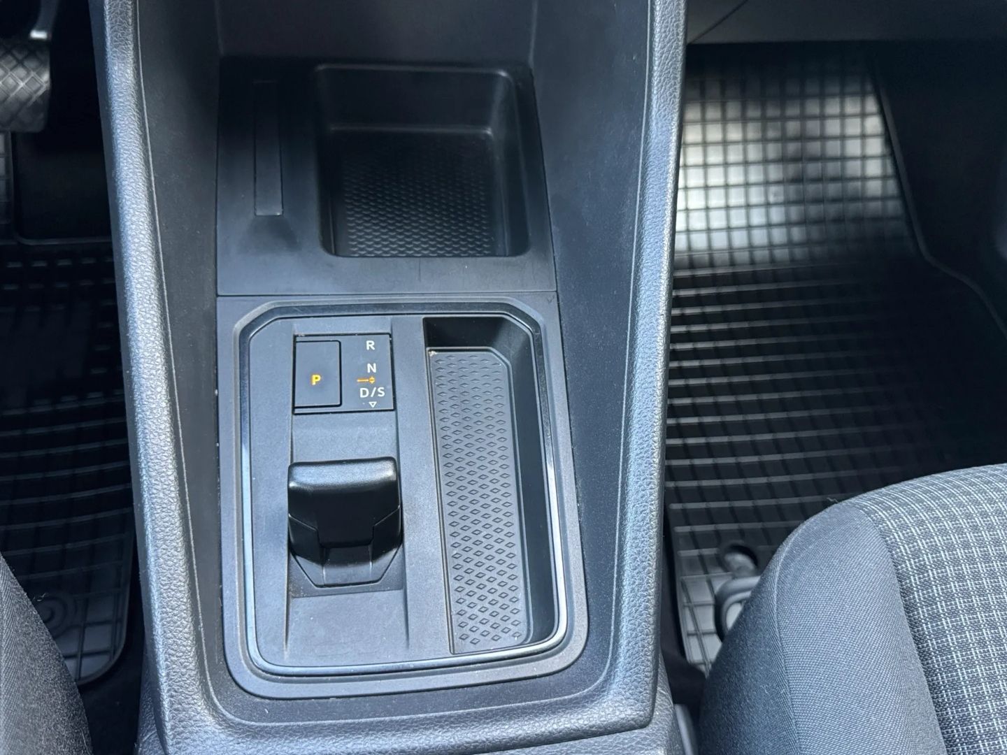 Caddy Cargo 2.0 TDI DSG "EcoProfi" *AHK*LED*