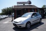 Ford Focus 1.6 Ghia*Klima*Alu*Euro4* - Ford Focus mit Benzin-Antrieb: Grau, Kleinwagen