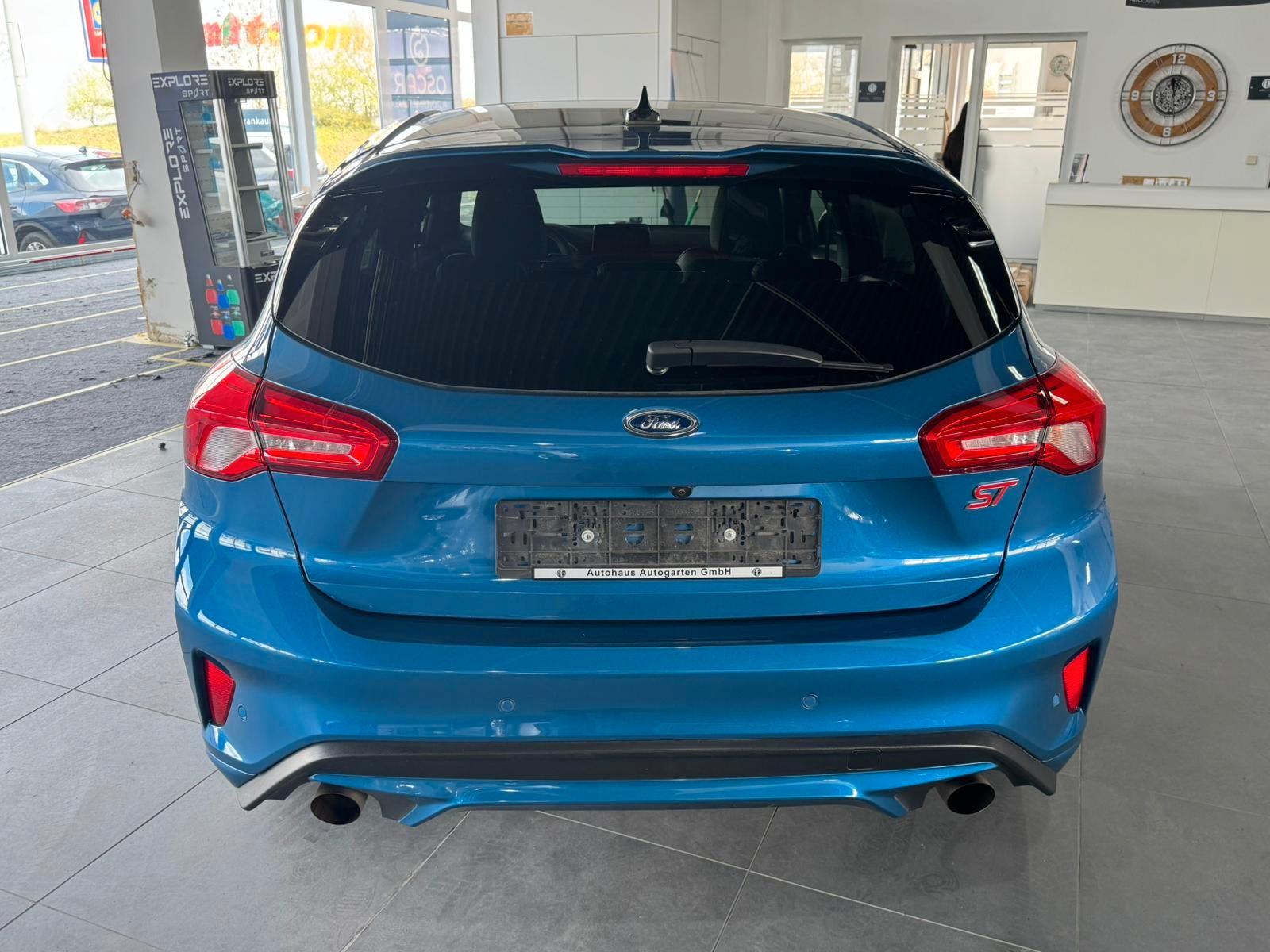 Ford Focus Lim. ST*Navi&Kam*PDC*Shz*Head-up*Panoram.