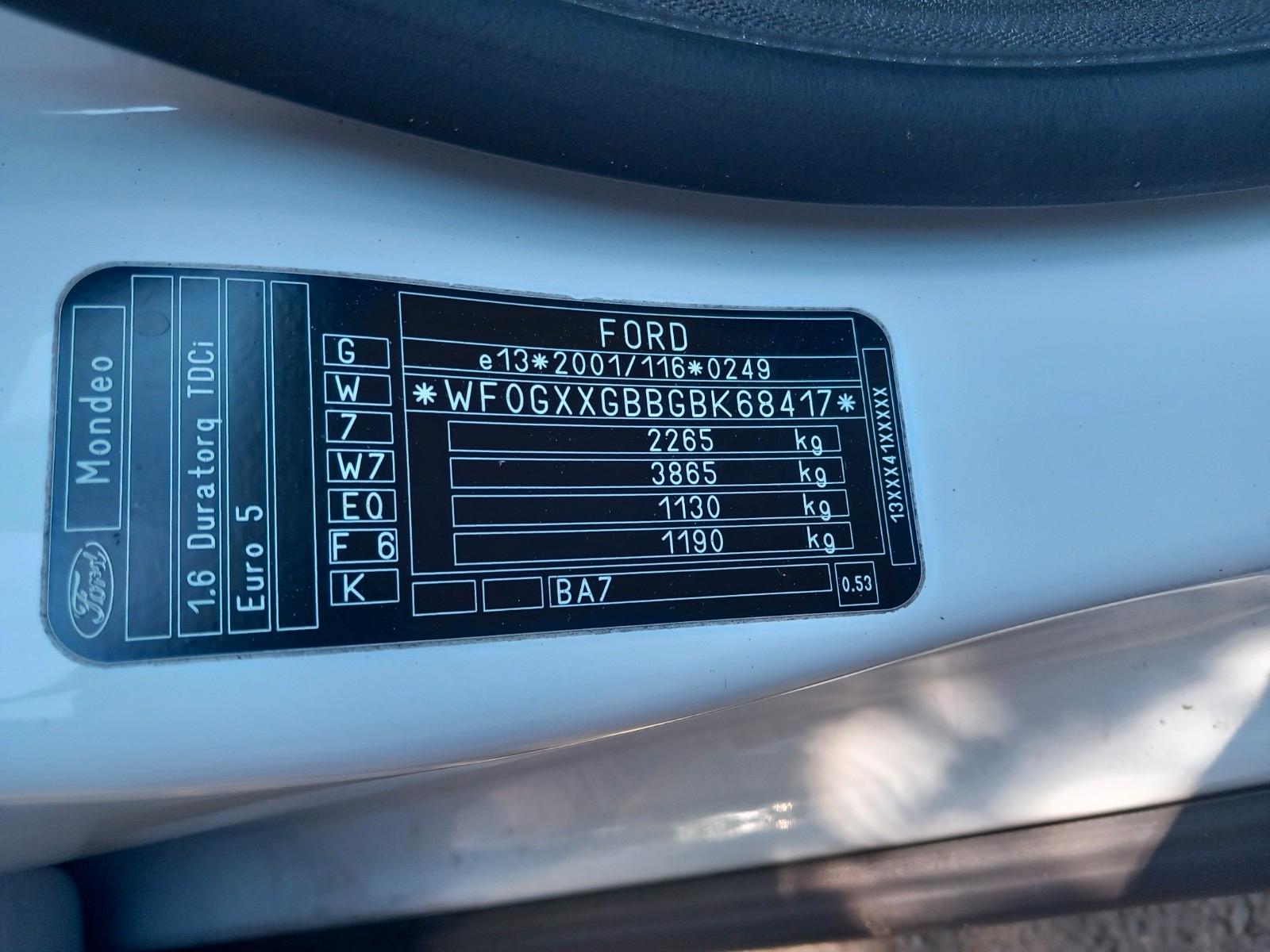 Ford Mondeo 2011 — photo 18