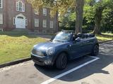 MINI Cooper Cabrio, Traumfarbe, inkl. Textilgarage - blaue MINI Cooper Cabrio