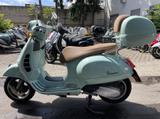 Vespa GTS 300 ABS ASR VERDE 35 - Vespa Motorräder in Berlin