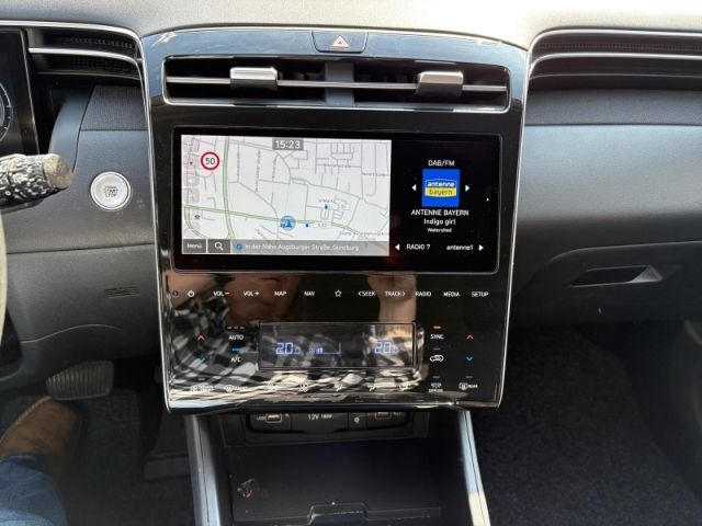 Fahrzeugabbildung Hyundai Tucson Trend Hybrid 2WD el.Heckklappe,AHK,Navi,R