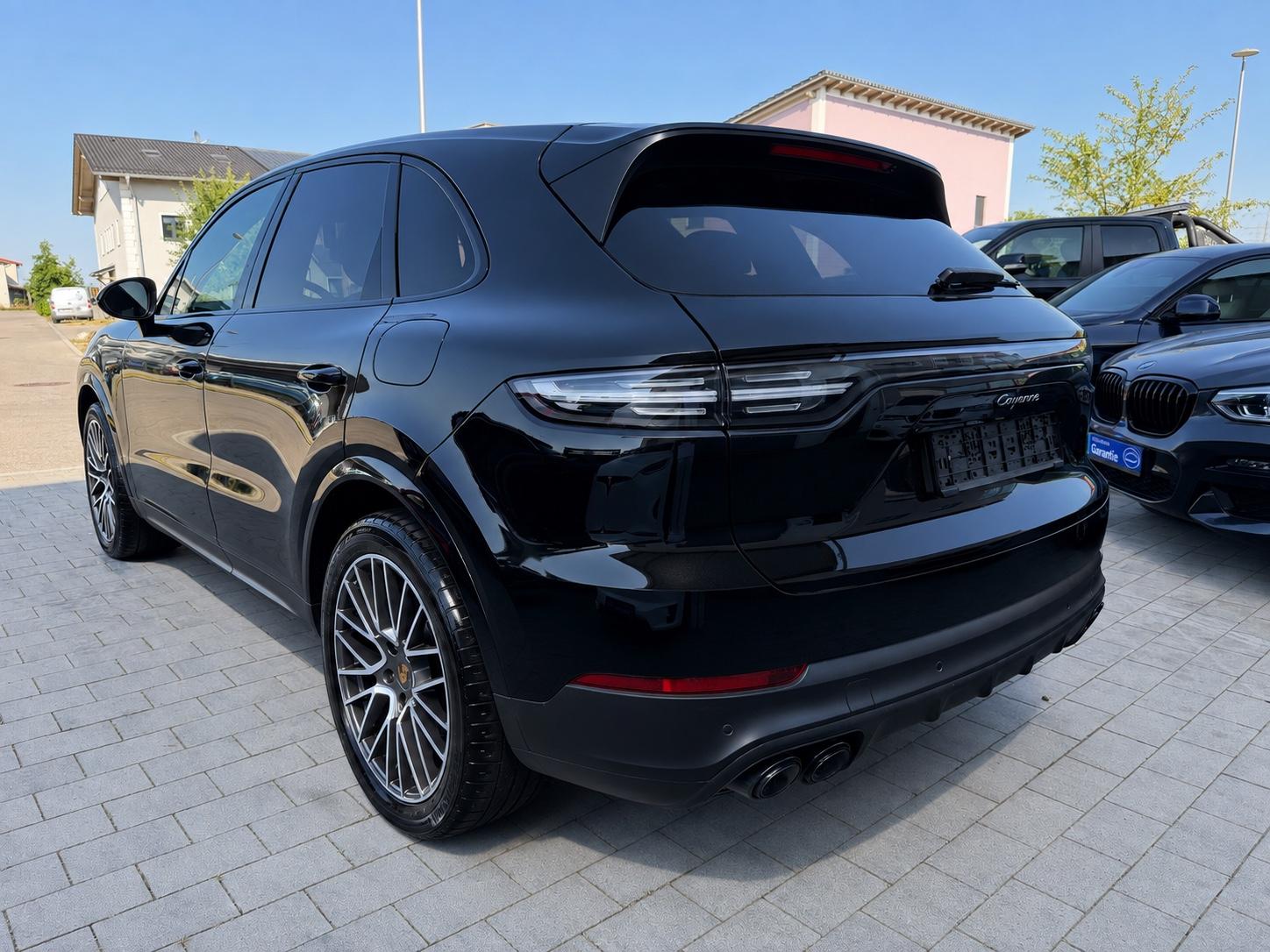 Porsche Cayenne E-Hybrid Sport Chrono Pano 21 Zoll LED