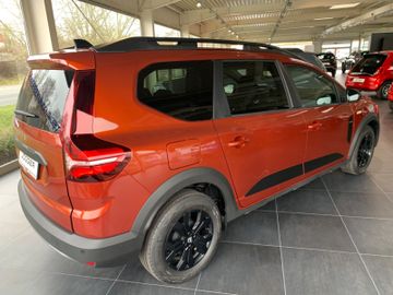 Fahrzeugabbildung Dacia Jogger TCe 110 Extreme 5-Sitzer