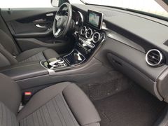 Fahrzeugabbildung Mercedes-Benz GLC 250d 4Matic Navi LED SiHz PDC RFK AHK