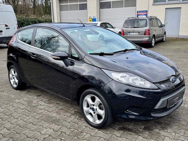 Ford Fiesta Titanium*SHZ*PDC*BLUET*