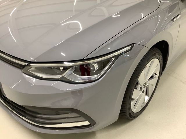 Golf Variant Style 1,5 l eTSI 96 kW DSG  Standhe