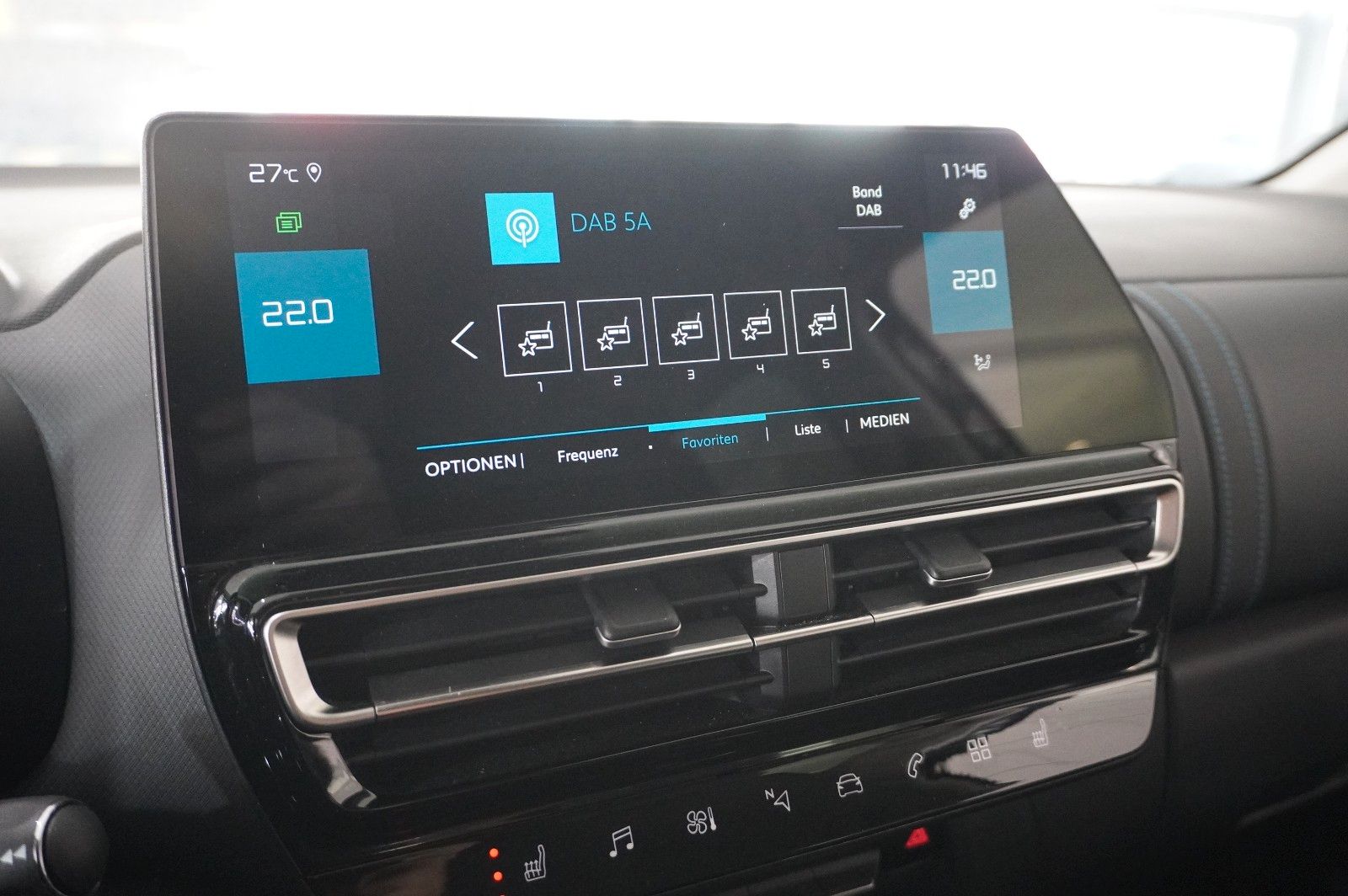 Fahrzeugabbildung Citroën C5 Aircross PLUS 145 E-DSC NAVI/LED/KAMERA/DAB+