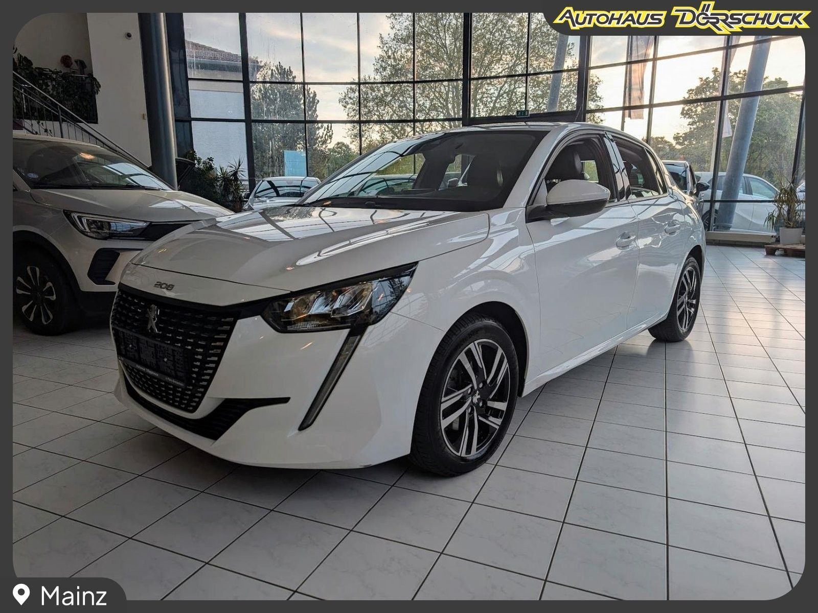 PEUGEOT 208