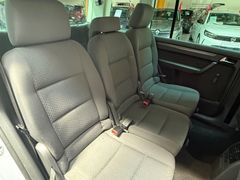 VW Touran Conceptline|7-Sitzer|SHZ|PDC|Klimaanlage VW Touran Conceptline|7-Sitzer|SHZ|PDC|Klimaanlage
