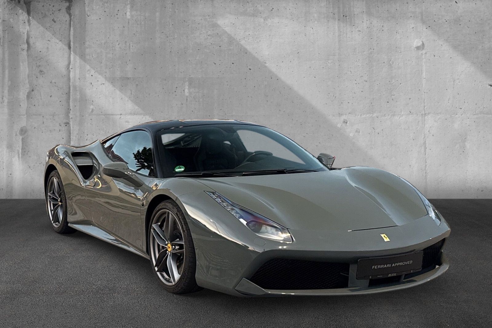 Fahrzeugabbildung Ferrari 488 GTB*ATELIER*Racing Seats*JBL*Sonderlack