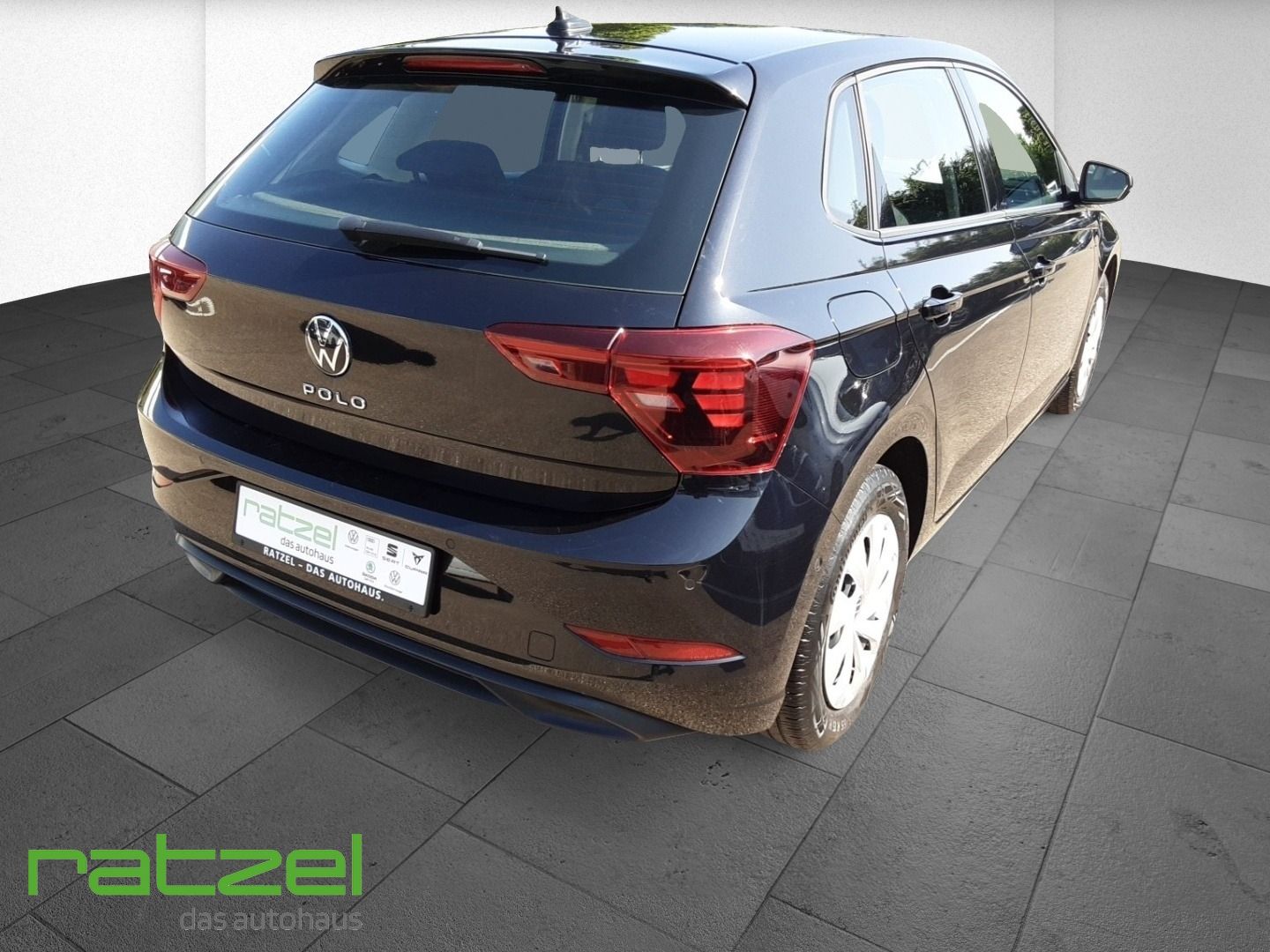 Fahrzeugabbildung Volkswagen Polo Life 1.0 TSI DSG ACC IQ Drive Paket Side As