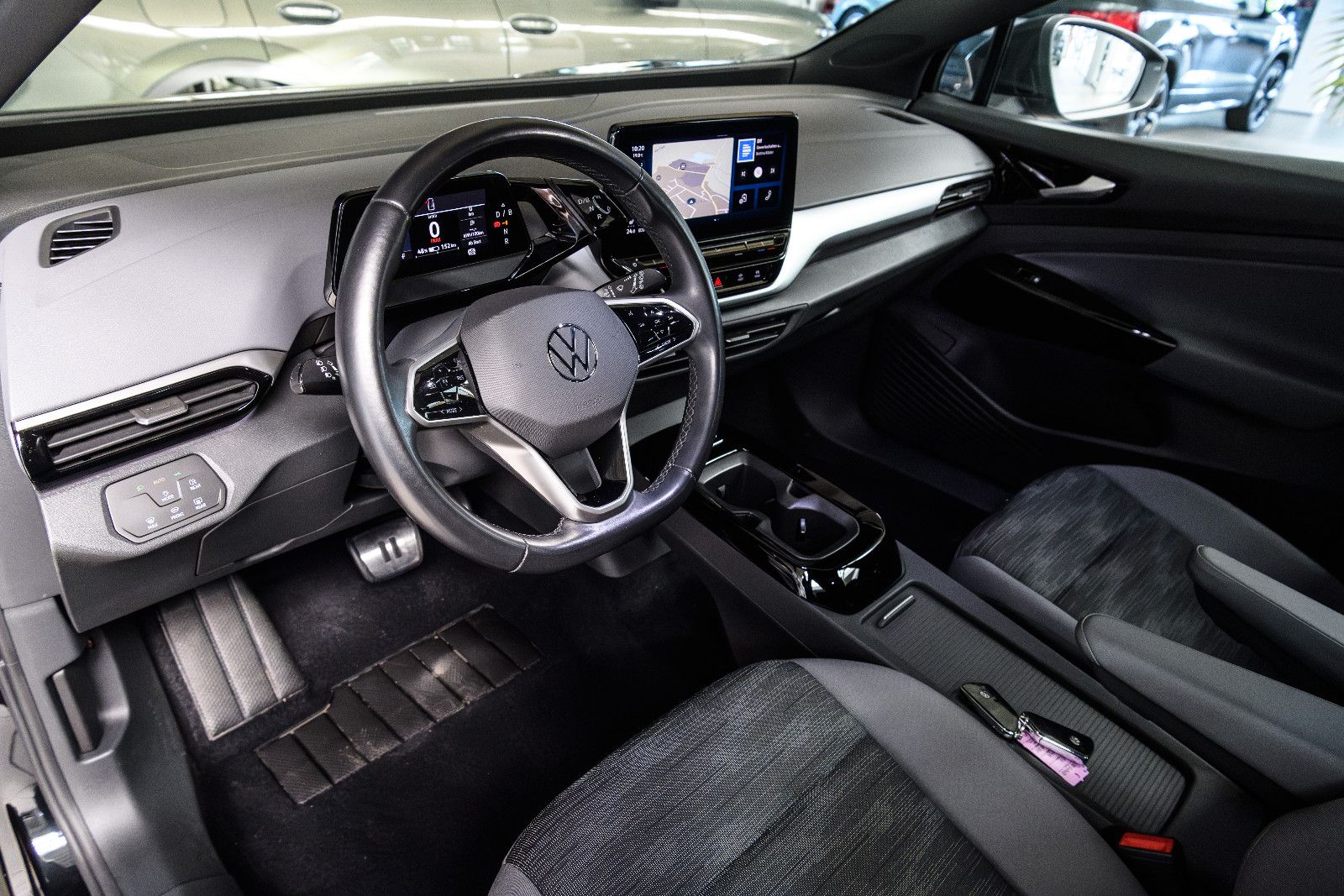 Fahrzeugabbildung Volkswagen ID.4 Pure Performance LED+360°KAM+KEYLESS+E-HECK