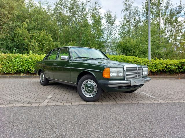 Mercedes-Benz 230 E W123 -Tempomat-SSD-E. Fensterheber