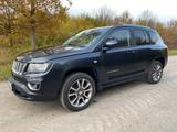 Jeep Compass 2.4 Limited 4WD Limited - Jeep Compass von privat