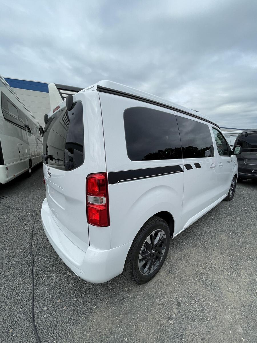 Crosscamp Opel Lite AT/Xenon/Standheizung/Navi/AHK