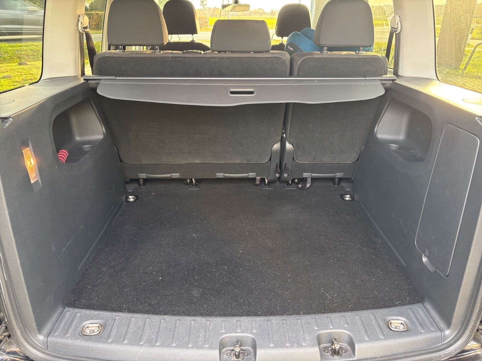 Fahrzeugabbildung Volkswagen Caddy PKW Comfortline BMT