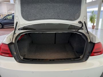 BMW 330xd COUPE ALLRAD SCHALTER M-SPORTPAKET 2.HAND